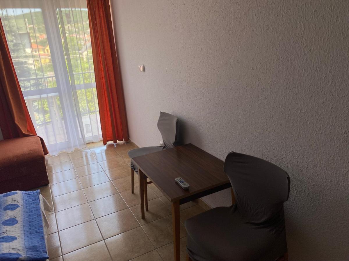 Abigel Apartmanhaz Balatonfüred Екстериор снимка